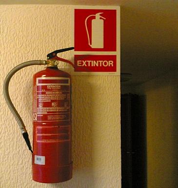Extintor y su se�aaaaaaaaaaaaal