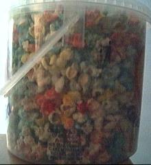 Cubo de palomitas de colores